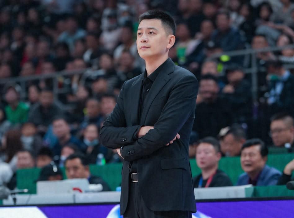开云入口-杨鸣:球队最近的表现让大家很失望,我非常内疚和惭愧